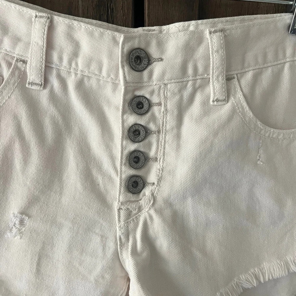 Free People White Run Away Slouch Button Raw Shorts Size 24 - Picture 4 of 8